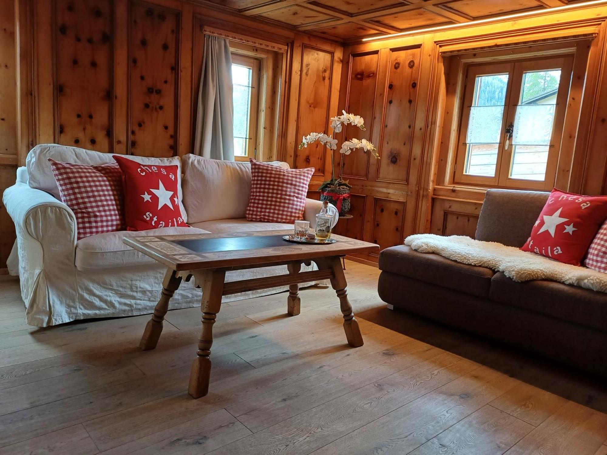 Hotel Chesa Staila La Punt-Chamues-ch Dış mekan fotoğraf